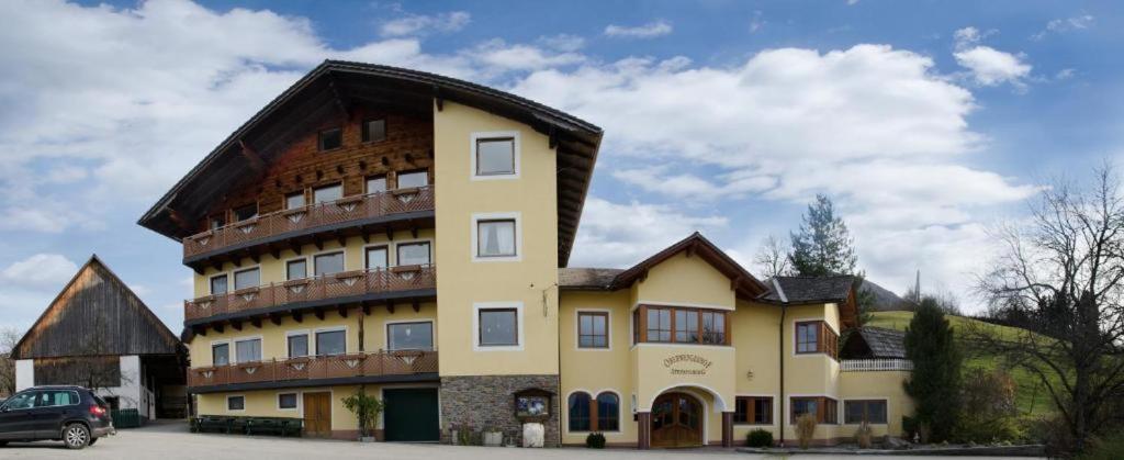 شبيتال أم بيرن Landhotel Oberwengerhof المظهر الخارجي الصورة